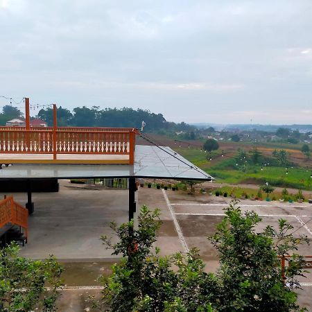 Joglo Kumpul Resort Cangkiran Exterior photo